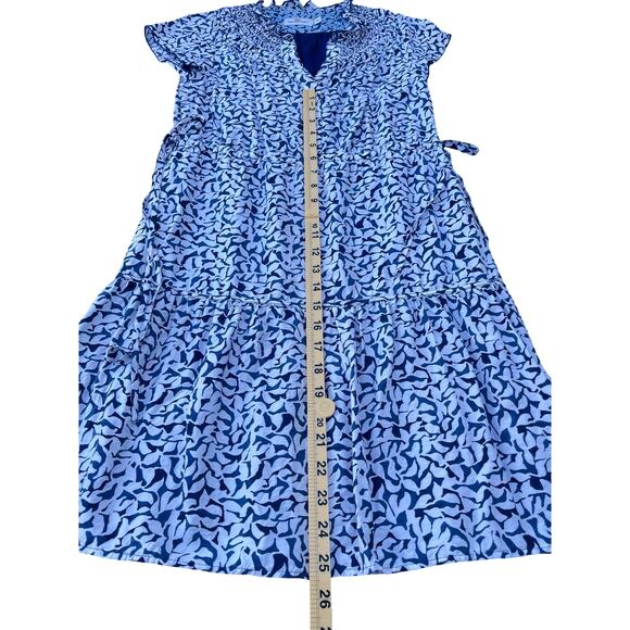 Vineyard Vines Silk Blend Flowy Short Sleeve Dress Blue Leaf Print - Size XS - Picture 6 of 10